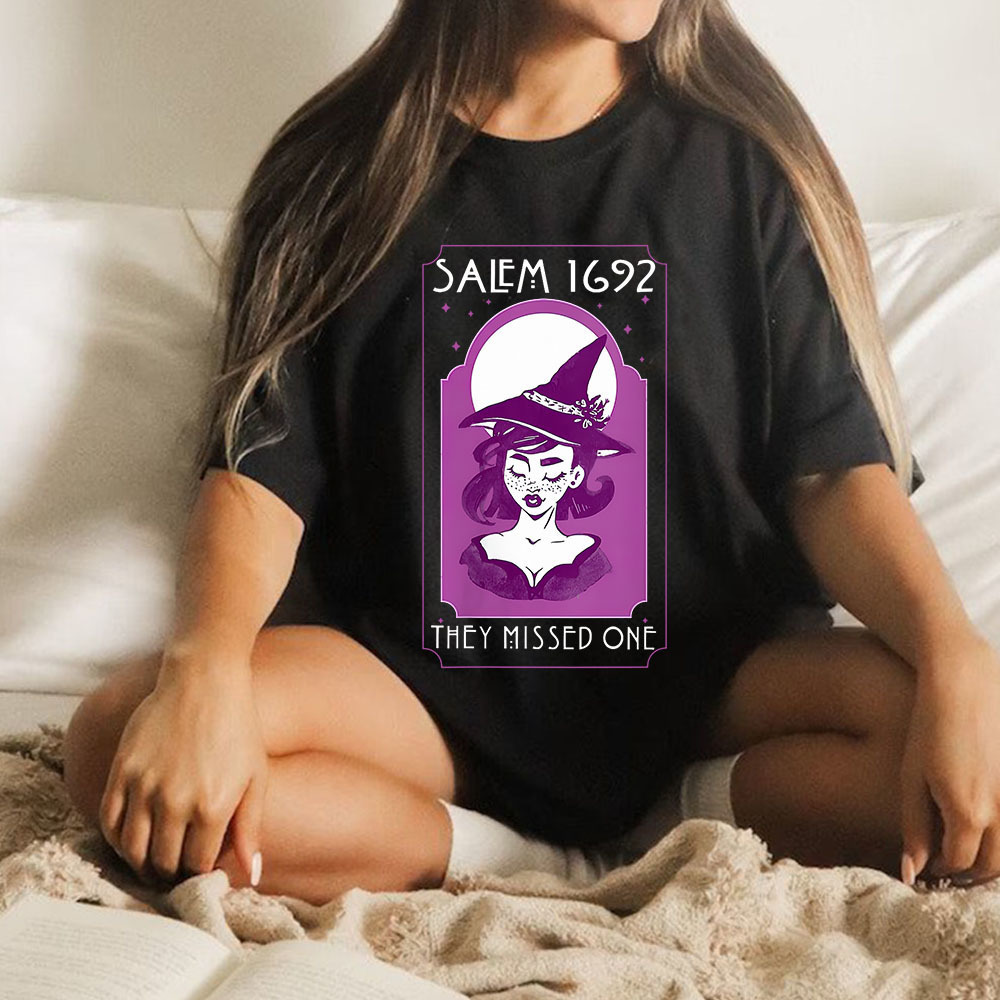 Salem 1692 They Missed One Witch Trials Graphic Unisex T-Shirt